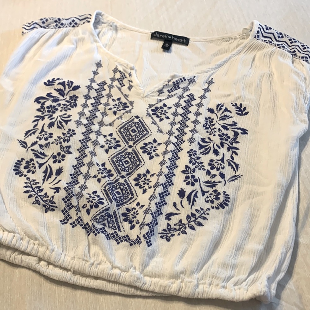 Azule cute summer top, size S, like-new condition